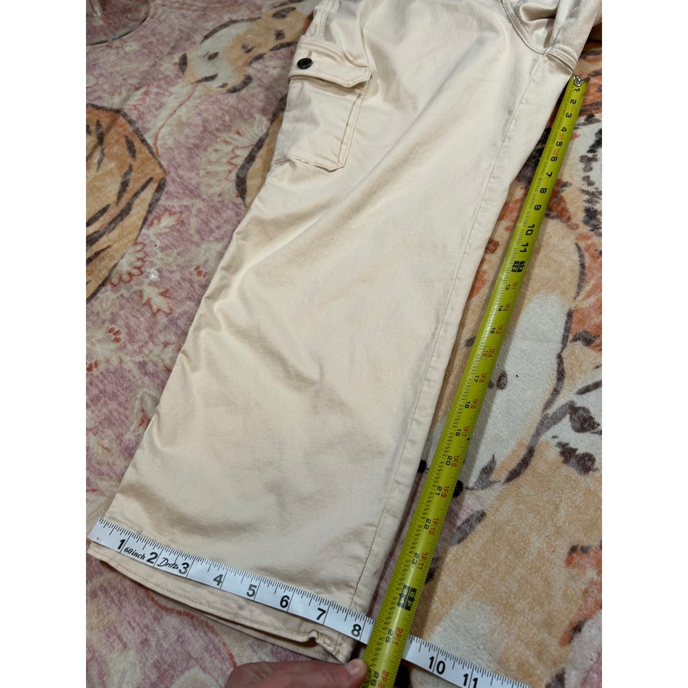 KUHL Womens 14 Crop Cargo Pants Cream Tan Straight Leg Utility Hiking Tactical - Picture 9 of 9